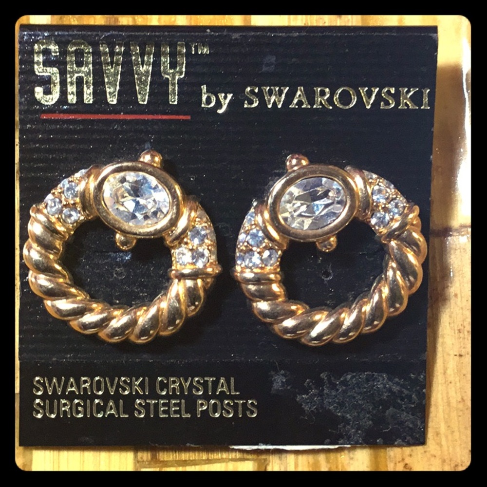 SAVVY by Swarovski steel posts gold earrings
